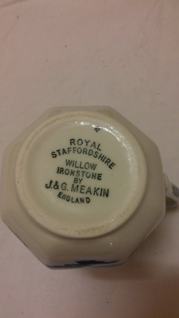 Milchkännchen von  J.G.Meakin Royal Staffordshire WILLOW IRONSTONE