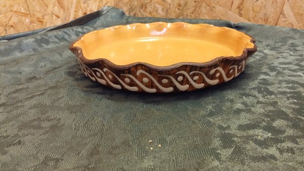Kleine runde wellige Keramik Schale