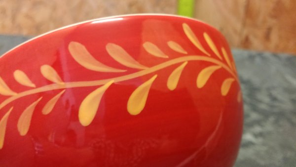 Rote Kaffee-/Cappuchino- / Tee-Tasse aus Kermik