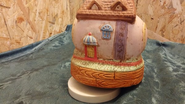 Spieluhr aus Keramik zu Ostern